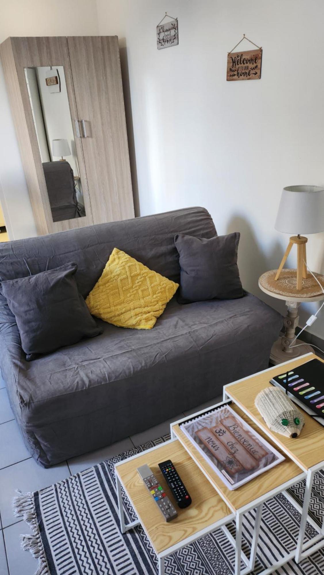 Joli Studio En Centre Ville Faremoutiers Eksteriør billede
