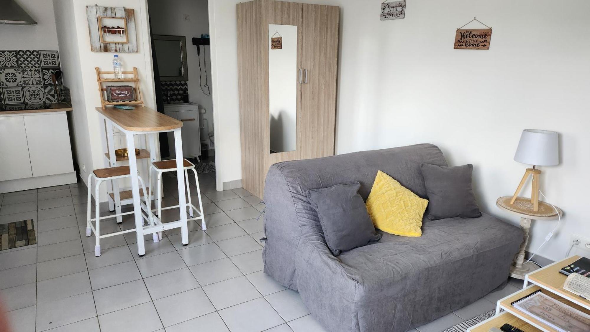 Joli Studio En Centre Ville Faremoutiers Eksteriør billede