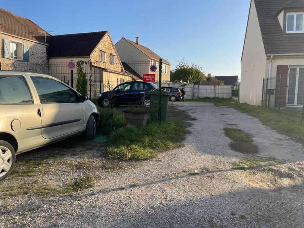 Joli Studio En Centre Ville Faremoutiers Eksteriør billede